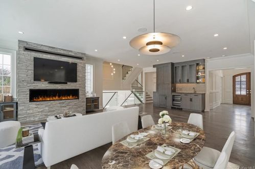 19 Rugby Rd, New Rochelle NY  10804-3924 exterior