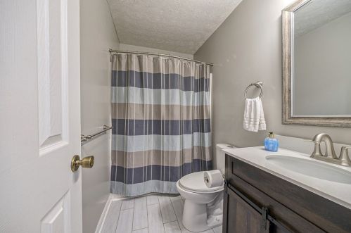 116 Bruton Dr, Gibsonia PA  15044-9524 exterior