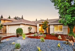2724 Burlingame Ave, Clovis, CA 93611-6815