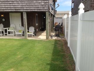 2506 Raymond Ave, Kill Devil Hills, NC 27948-7850