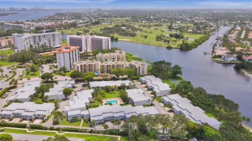 396 Golfview Rd, West Palm Beach, FL 33408-3504