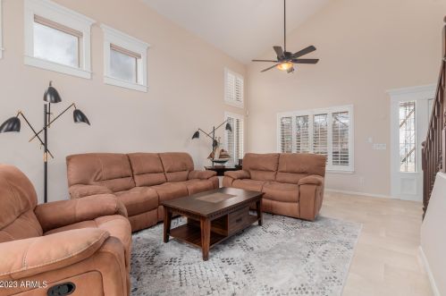 3323 Washington Ave, Gilbert, AZ 85234-4106