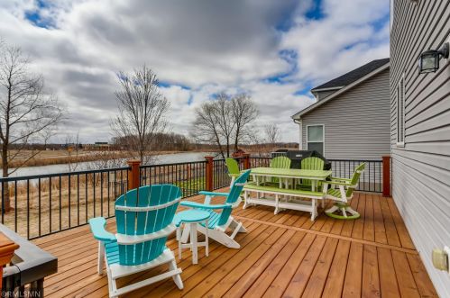 1136 Kerber Pass, Chaska MN 55318-5402 exterior