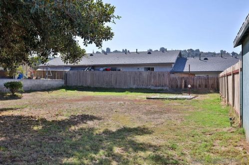 981 Lincoln Ave, El Cajon CA  92020-6426 exterior