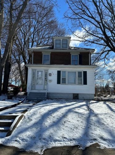 216 Shenango Blvd, Hermitage, PA 16121-1236