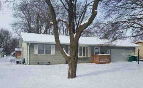 1014 Mulberry St, Creston IA  50801-1732 exterior