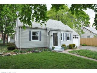 83 Piper Rd, New Haven, CT 06514-3335