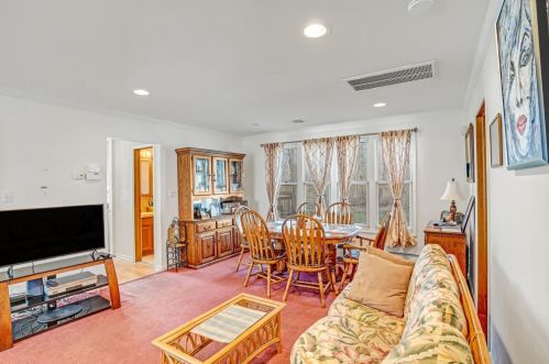 124 Woodland Dr, Bricktown NJ  08723-7433 exterior