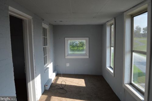 2161 Newville Rd, Carlisle PA  17015-7747 exterior