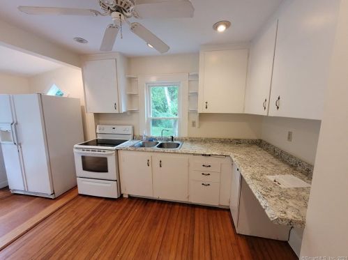 38 Watch Hill Ave, Stonington, CT 06378-1130