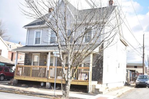 418 4th St, Palmerton PA  18071-1918 exterior