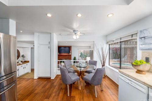 34 Christamon, Irvine CA 92620-1829 exterior