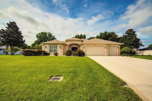 9982 Reindeer Ct, Brooksville, FL 34608-7304