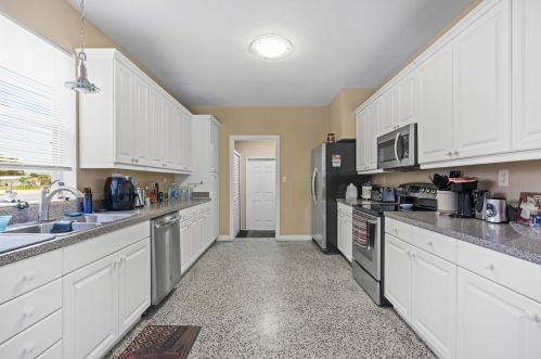 774 Prima Vista Blvd, Fort Pierce FL  34952-2275 exterior