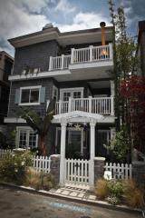 432 32nd St, Manhattan Beach CA  90266-3929 exterior