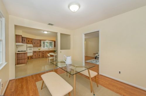 100 Cedarhurst Ave, West Paterson NJ  07424-3005 exterior