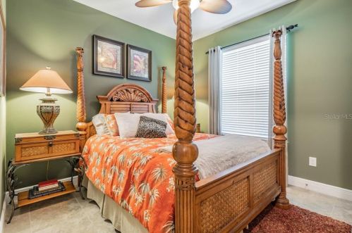 1606 Feather Grass Loop, Lutz FL  33558-2804 exterior