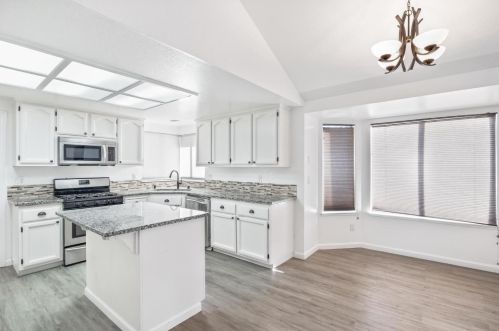 7934 Kyle Ct, Citrus Heights CA  95610-2461 exterior