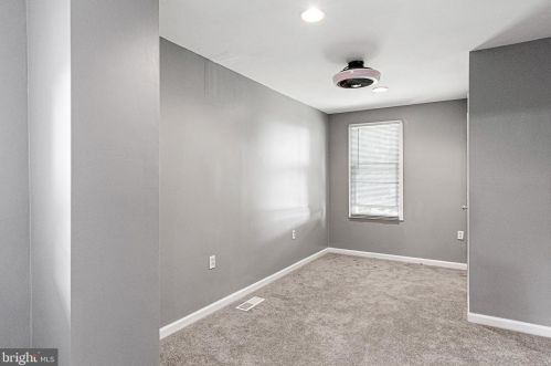 1229 Heald St, Wilmington DE  19802-5240 exterior