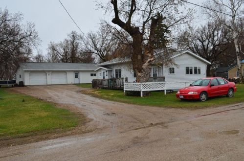 1401 1st Ave, Sedan, MN 56334-1931