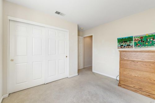 1409 Birdie Dr, Windsor CA  95492-8717 exterior