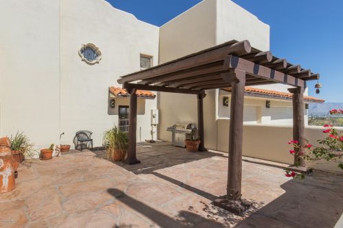 4650 Crestview Cir, Tucson AZ 85745-9207 exterior