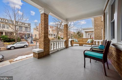 1700 Hobart St, Washington, DC 20009-2908