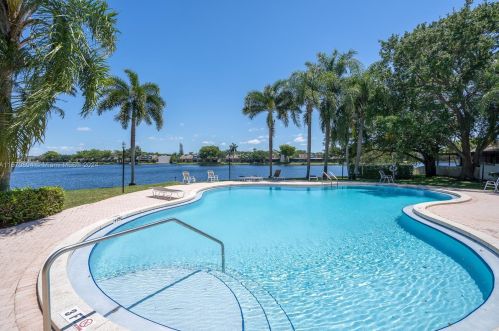 11728 12th St, Hollywood FL  33026-3841 exterior