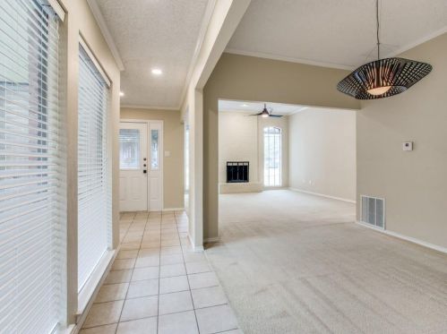 4854 Ledgestone Ct, Fort Worth TX  76132-2013 exterior