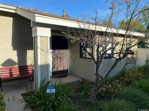 25775 Tournament Rd, Santa Clarita, CA 91355-2322