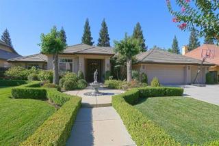 1859 Oak Creek Cir, Fresno, CA 93730-3442