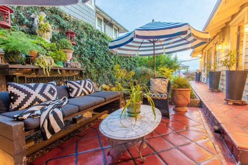 1930 Emerson Ave, Santa Barbara CA 93103-1919 exterior