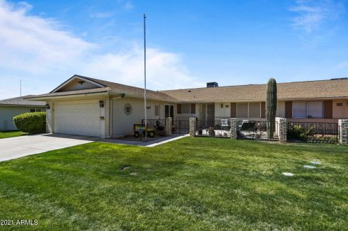 10621 Tropicana Cir, Sun City, AZ 85351-1855