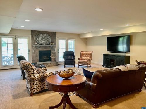 646 Baywick Cir, Crozet VA  22932-1529 exterior