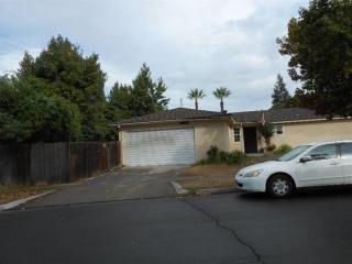3509 Maple Ave, Fresno, CA 93725-2415