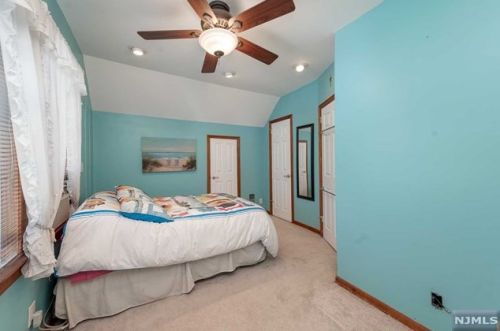 131 Schley St, Outwater NJ  07026-2337 exterior