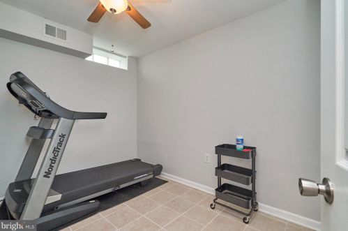 13185 Putnam Cir, Woodbridge VA  22191-1028 exterior