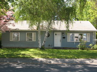 621 Cottonwood Dr, Richland, WA 99352-3641
