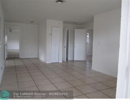 250 9th St, Dania Beach FL  33004-4439 exterior