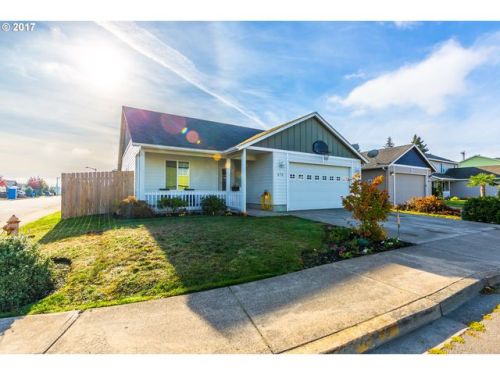 478 Black Walnut St, Gervais, OR 97026-8206