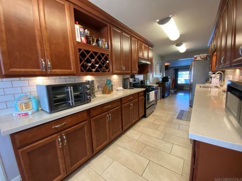 4610 Cajon Way, San Diego CA  92115-3610 exterior