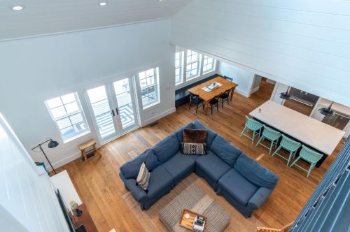 10555 Watsonville Rd, Gilroy CA  95020-9433 exterior