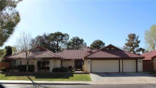 1033 Meadowview Ln, Ridgecrest, CA 93555-3152