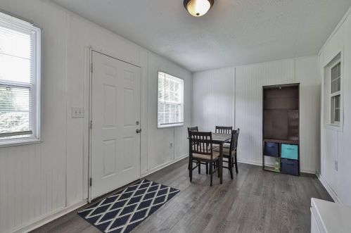 7404 Dixie Hwy, Florence KY  41042-2515 exterior