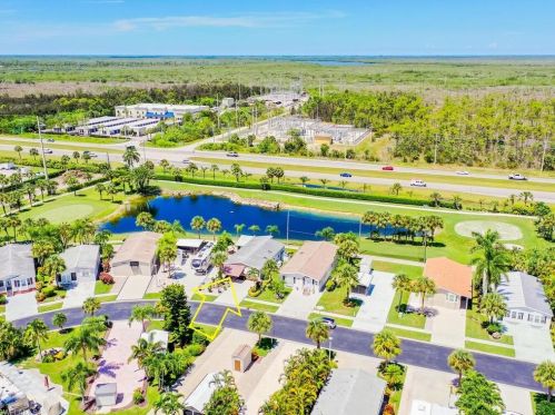 1041 Silver Lakes Blvd, Naples FL  34114-9334 exterior