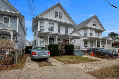 961 Wood Ave, Bridgeport, CT 06604-1731