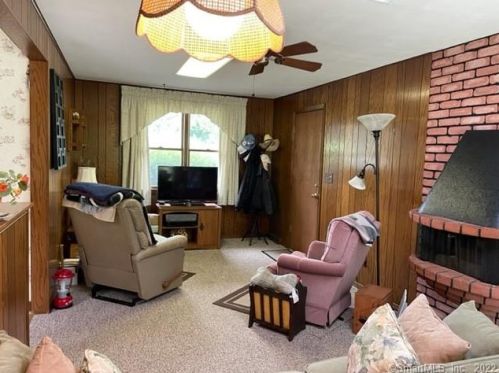 46 Vermont Ave, Milford CT  06460-7043 exterior