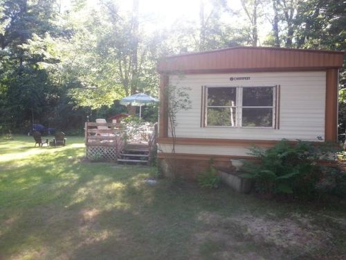 19 Oak Ave, Willsboro Point, NY 12996-4058