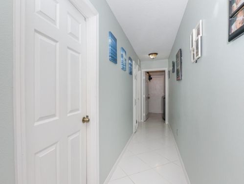 325 Gulfstream Ave, Fort Pierce FL 34983-1219 exterior