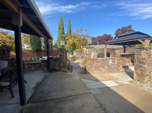 1609 Marty Ct, Modesto CA  95350-0514 exterior